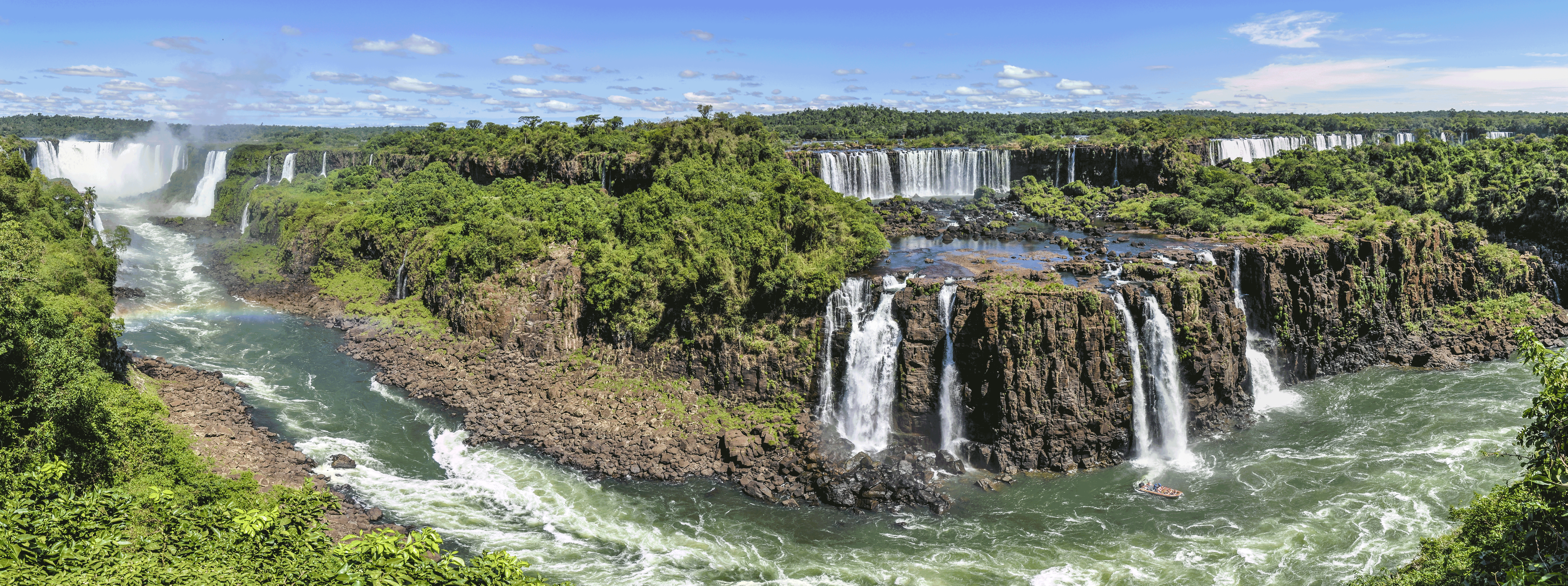 /resource/Images/southamerica/argentina/headerimage/Iguazu-falls-view-from-Argentina2.png