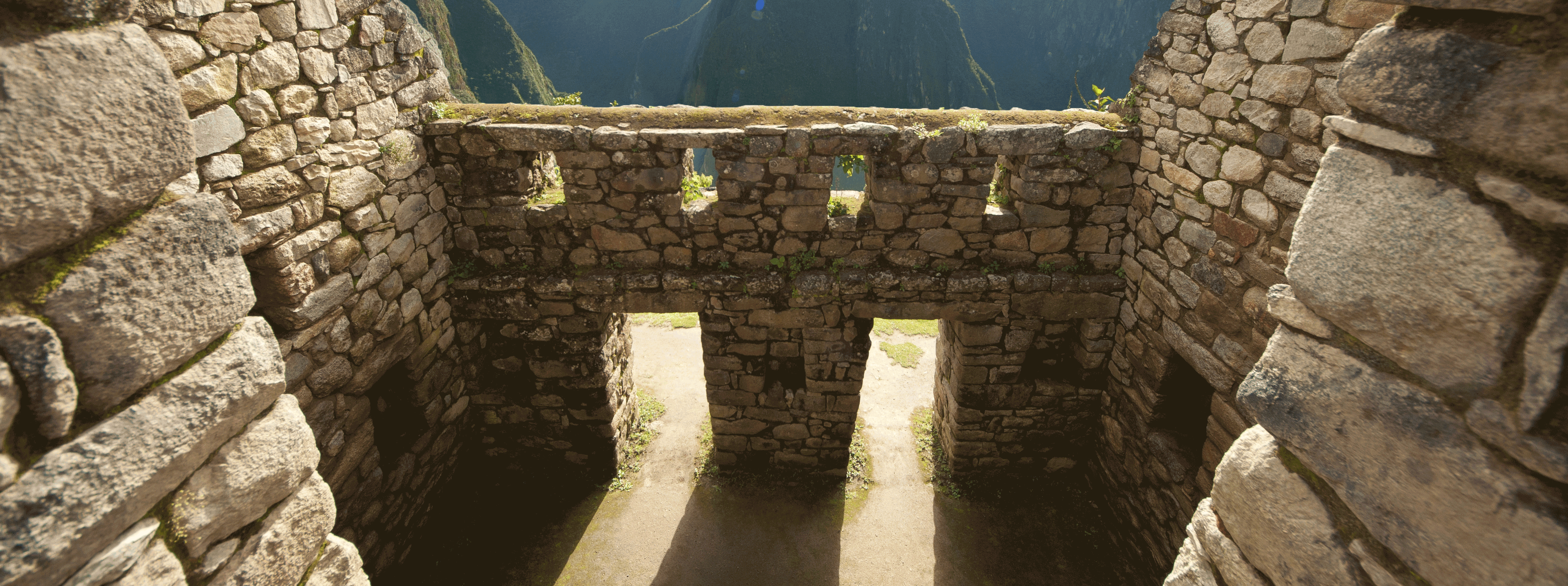 /resource/Images/southamerica/peru/headerimage/Detail-of-Inca-wall-in-the-ancient-city-of-Machu-Picchu,-Peru.png